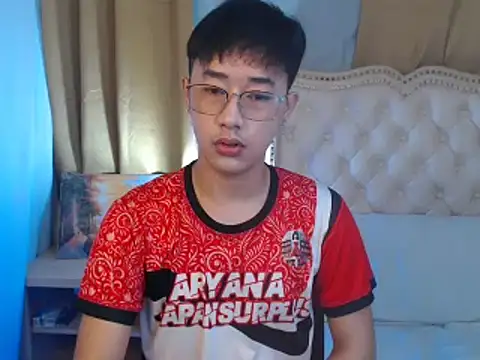 Snapshot of mr_chandy chatting on October 2025 10:49:01 AM mr chandy online show from October 2025 10:49:01 AM