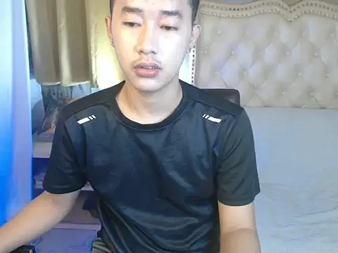 Snapshot of mr_chandy chatting on October 2025 10:29:01 AM mr chandy online show from October 2025 10:29:01 AM