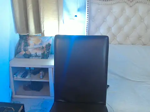 Snapshot of mr_chandy chatting on October 2025 12:06:02 PM mr chandy online show from October 2025 12:06:02 PM