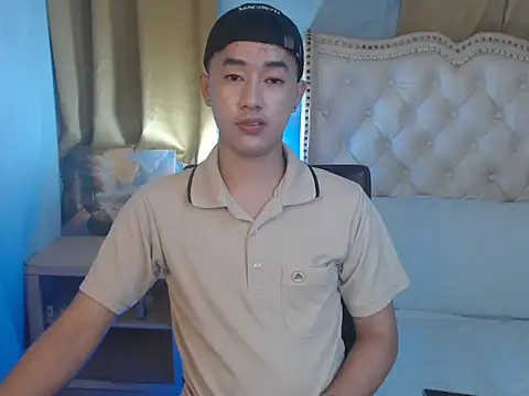 Snapshot of mr_chandy chatting on October 2025 12:04:02 PM mr chandy online show from October 2025 12:04:02 PM