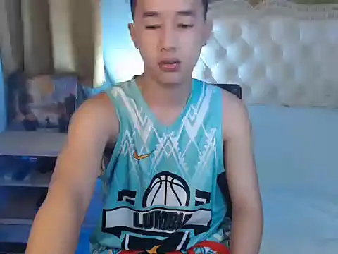 Snapshot of mr_chandy chatting on October 2025 10:30:01 AM mr chandy online show from October 2025 10:30:01 AM