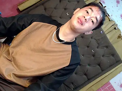 Snapshot of mr_chandy chatting on February 2026 10:54:02 PM mr chandy online show from February 2026 10:54:02 PM