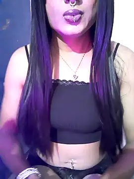 Cutie-Whiskey1 online show from November 2025 07:24:02 PM