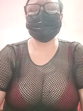 Snapshot of thehotlady chatting on December 2025 08:19:02 AM thehotlady online show from December 2025 08:19:02 AM