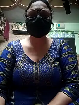 Snapshot of thehotlady chatting on January 2026 03:54:02 AM thehotlady online show from January 2026 03:54:02 AM