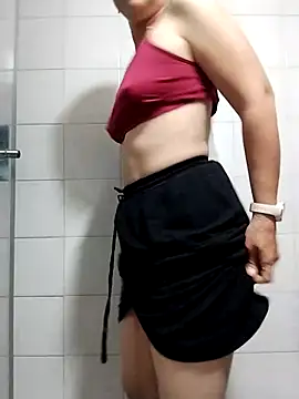 Snapshot of LaraCaliente chatting on September 2025 09:14:01 AM LaraCaliente online show from September 2025 09:14:01 AM