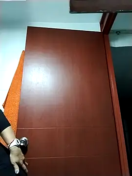 Snapshot of LaraCaliente chatting on October 2025 07:55:02 AM LaraCaliente online show from October 2025 07:55:02 AM