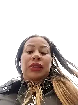 Snapshot of LaraCaliente chatting on October 2025 08:57:01 PM LaraCaliente online show from October 2025 08:57:01 PM