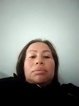 Snapshot of LaraCaliente chatting on January 2026 08:23:02 PM LaraCaliente online show from January 2026 08:23:02 PM