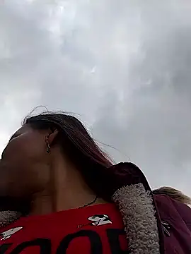 Snapshot of LaraCaliente chatting on January 2026 09:17:01 PM LaraCaliente online show from January 2026 09:17:01 PM