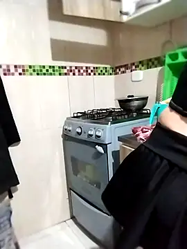 Snapshot of LaraCaliente chatting on January 2026 02:02:02 AM LaraCaliente online show from January 2026 02:02:02 AM