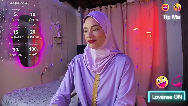 ShanaJamil online show from December 2025 12:21:02 PM