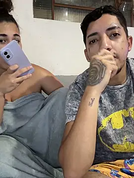 Snapshot of CasalMaldoso01 chatting on October 2025 04:24:02 AM CasalMaldoso01 online show from October 2025 04:24:02 AM