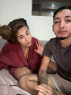 Snapshot of CasalMaldoso01 chatting on November 2025 03:29:02 AM CasalMaldoso01 online show from November 2025 03:29:02 AM