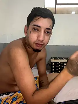 Snapshot of CasalMaldoso01 chatting on November 2025 05:04:01 PM CasalMaldoso01 online show from November 2025 05:04:01 PM