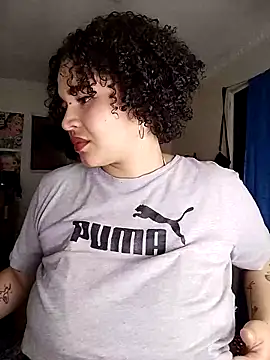 Snapshot of Julie_wallace chatting on November 2025 09:14:02 PM Julie wallace online show from November 2025 09:14:02 PM