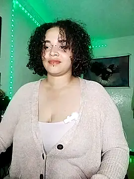 Snapshot of Julie_wallace chatting on April 2026 07:47:02 PM Julie wallace online show from April 2026 07:47:02 PM