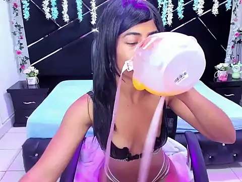 Zoe Browns  online show from November 2025 03:49:02 AM