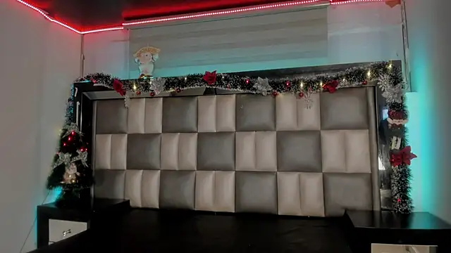 abbiecollins js online show from December 2025 03:11:02 AM