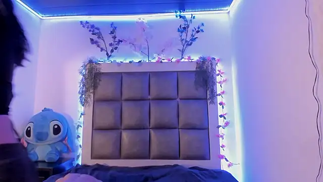 abbiecollins js online show from February 2026 03:57:01 AM