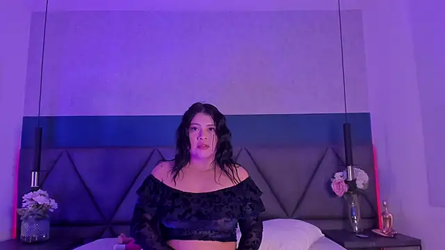 Amber Santana online show from July 2026 12:56:02 AM
