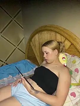 coupleyys online show from May 2026 10:06:02 PM