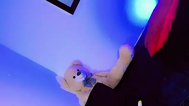 daniela dolls online show from May 2026 02:44:02 PM
