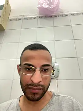 Snapshot of pauzudomoreno1 chatting on December 2025 08:14:02 PM pauzudomoreno1 online show from December 2025 08:14:02 PM