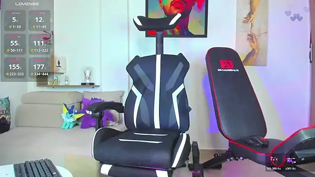 JordanRossie online show from November 2025 02:18:01 PM