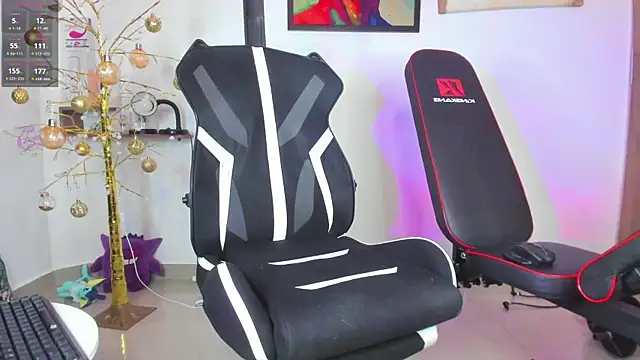 JordanRossie online show from December 2025 07:53:02 PM