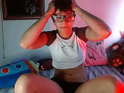 Snapshot of Jade_Rayden chatting on February 2026 04:23:02 PM Jade Rayden online show from February 2026 04:23:02 PM