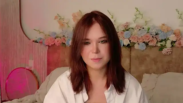 Lilith Bonheur online show from May 2026 01:14:01 AM