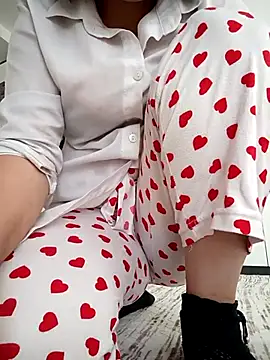 Snapshot of elif25 chatting on October 2025 07:34:01 AM elif25 online show from October 2025 07:34:01 AM