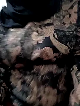 Snapshot of elif25 chatting on November 2025 07:25:01 PM elif25 online show from November 2025 07:25:01 PM