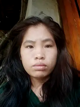 Snapshot of Luyen004 chatting on September 2025 12:13:02 AM Luyen004 online show from September 2025 12:13:02 AM