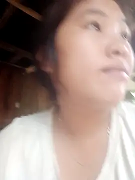 Snapshot of Luyen004 chatting on September 2025 11:43:01 PM Luyen004 online show from September 2025 11:43:01 PM