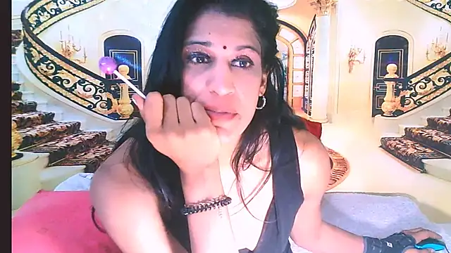 IndianSexcSmyle online show from May 2026 10:06:01 PM