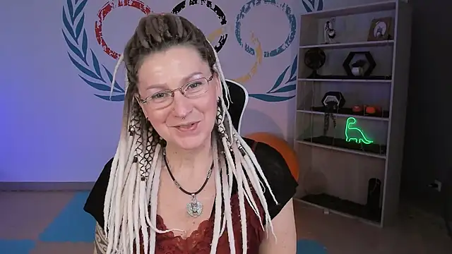 UmaSpace online show from December 2025 05:14:02 AM