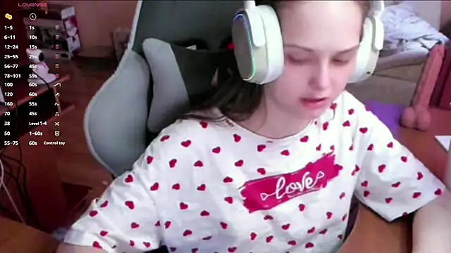 SharybbFace online show from April 2026 03:09:02 PM