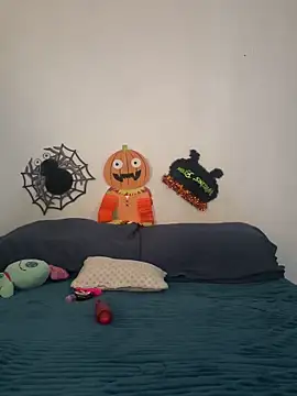 Snapshot of Nicol_X chatting on October 2025 05:25:02 PM Nicol X online show from October 2025 05:25:02 PM