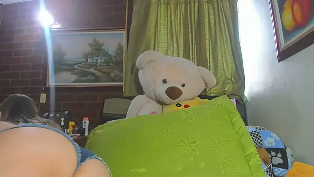 LatinaMature  online show from March 2026 12:11:02 PM