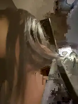 Snapshot of Isabella-Teen chatting on September 2025 02:38:02 AM Isabella-Teen online show from September 2025 02:38:02 AM