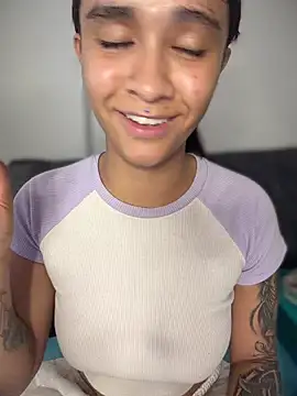 Snapshot of Isabella-Teen chatting on March 2026 02:05:02 AM Isabella-Teen online show from March 2026 02:05:02 AM