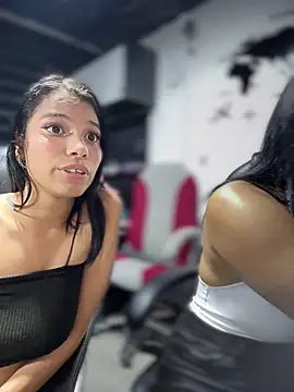 Snapshot of Isabella-Teen chatting on May 2026 12:59:01 AM Isabella-Teen online show from May 2026 12:59:01 AM
