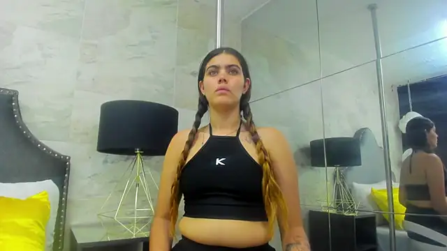 isabel 09 online show from July 2026 06:01:02 PM