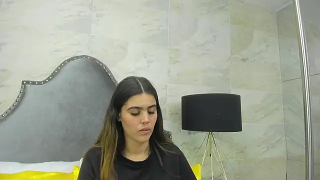 isabel 09 online show from July 2026 06:45:01 PM