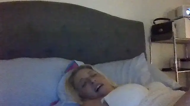 JemTastic online show from September 2025 04:17:01 AM