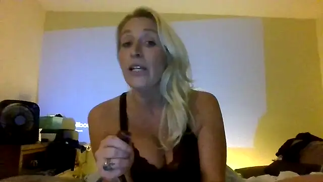 JemTastic online show from October 2025 05:46:01 AM