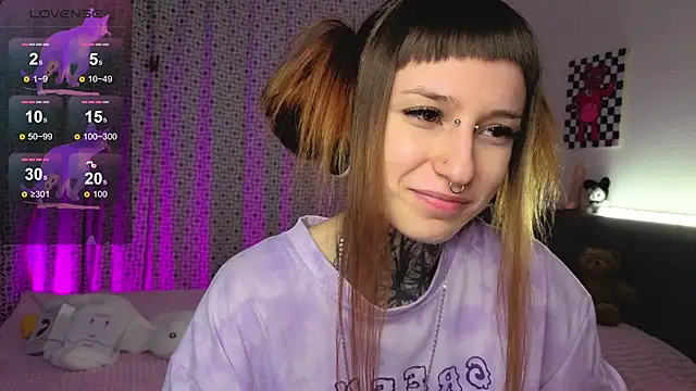 LilithPoison online show from November 2025 06:09:02 PM