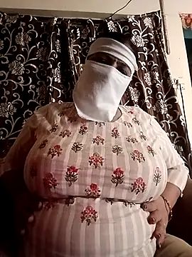 Snapshot of Love-890 chatting on November 2025 10:39:02 AM Love-890 online show from November 2025 10:39:02 AM